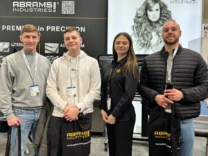 klienci-partnerscy-przy-stoisku-abrams-na-hannover-messe